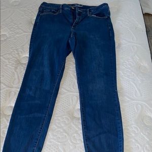 Universal Thread Blue Jeans
